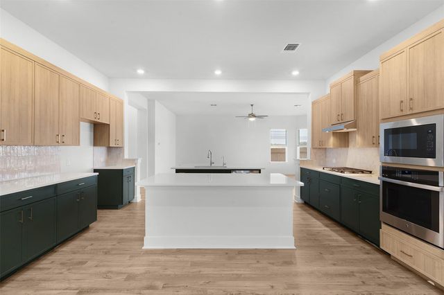 1024 Carillon CT, Liberty Hill, TX 78642