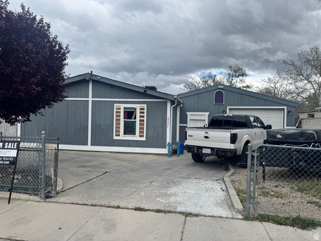 8557 S 3830 W, West Jordan, UT 84088