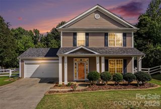 10878 Store House Court, Davidson, NC 28036