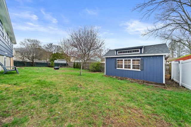 11 Mcauliffe Rd, Randolph, MA 02368