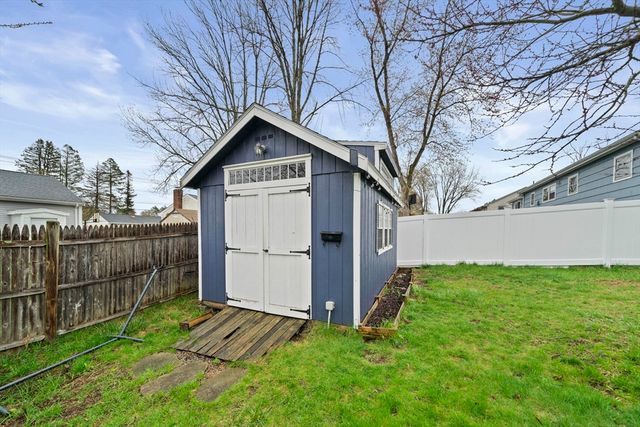 11 Mcauliffe Rd, Randolph, MA 02368