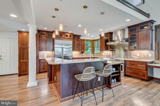3509 N POCOMOKE ST, Arlington, VA 22213