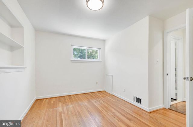 3509 N POCOMOKE ST, Arlington, VA 22213