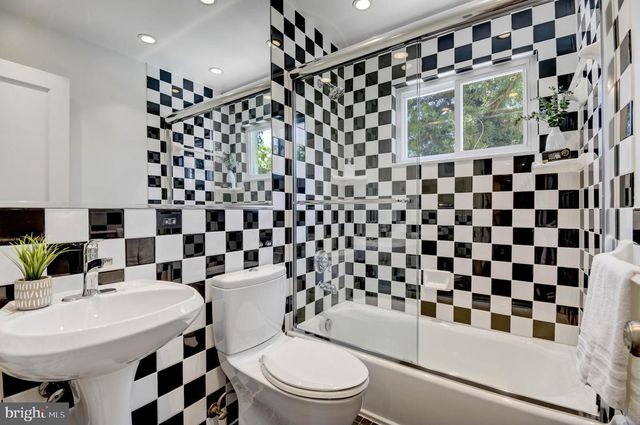 3509 N POCOMOKE ST, Arlington, VA 22213