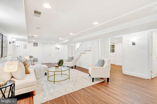 3509 N POCOMOKE ST, Arlington, VA 22213