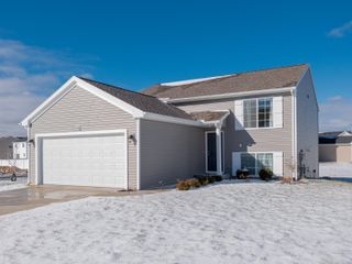 58994 Interlaken Street, Mattawan Vllg, MI 49071