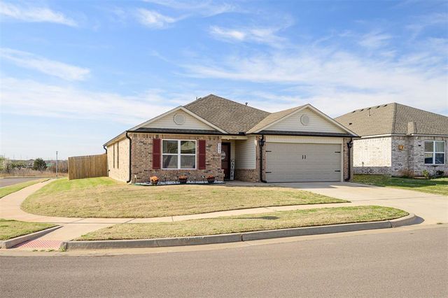 9444 NW 122nd Terrace, Yukon, OK 73099