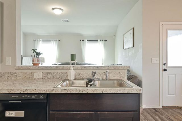 9444 NW 122nd Terrace, Yukon, OK 73099