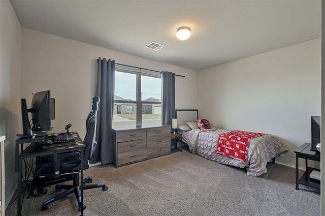 9444 NW 122nd Terrace, Yukon, OK 73099