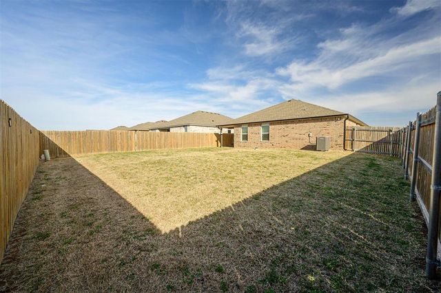 9444 NW 122nd Terrace, Yukon, OK 73099