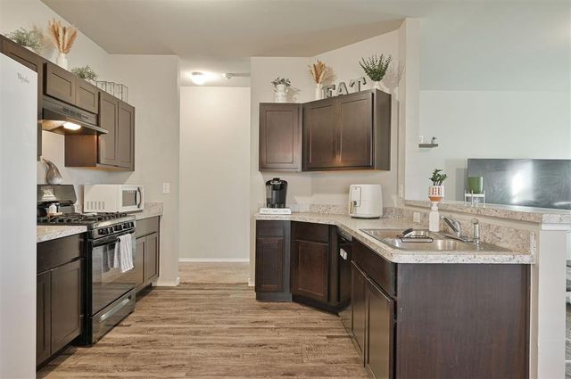 9444 NW 122nd Terrace, Yukon, OK 73099