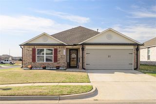 9444 NW 122nd Terrace, Yukon, OK 73099
