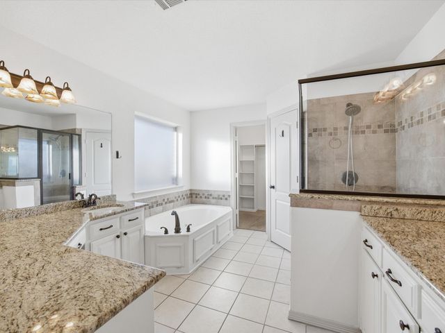 808 Shady Glen Court, Fort Worth, TX 76120