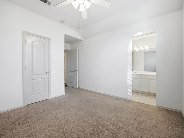 808 Shady Glen Court, Fort Worth, TX 76120