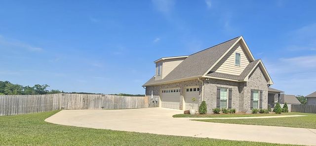 104 Cruz Court, Dothan, AL 36303