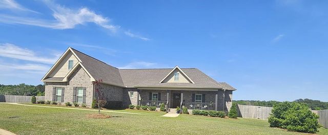 104 Cruz Court, Dothan, AL 36303