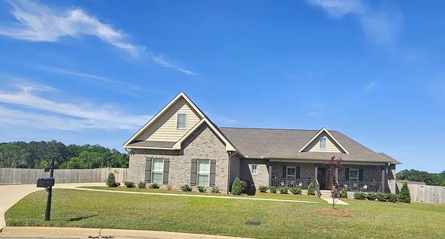 104 Cruz Court, Dothan, AL 36303