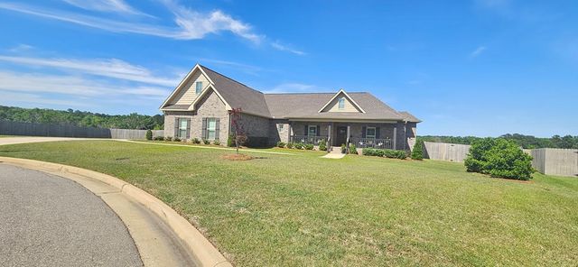 104 Cruz Court, Dothan, AL 36303