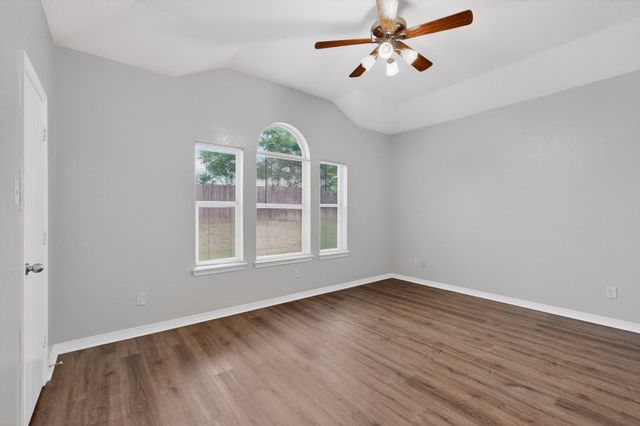 3401 Newgate Street, Midlothian, TX 76065