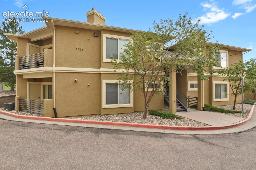 1935 Montura View 104, Colorado Springs, CO 80919