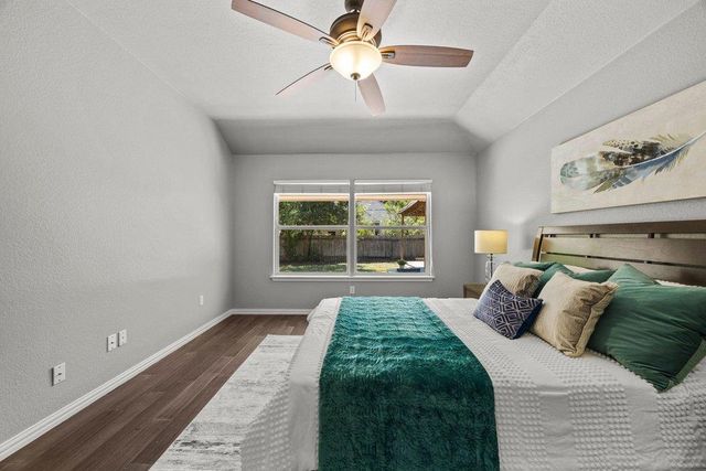 802 Mountain Ridge DR, Leander, TX 78641
