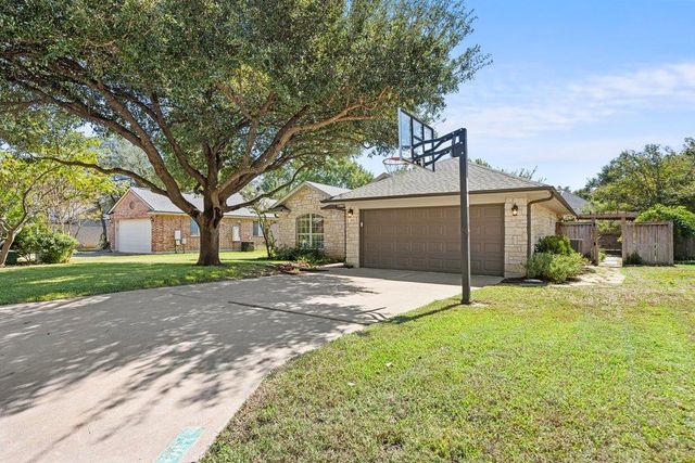 802 Mountain Ridge DR, Leander, TX 78641