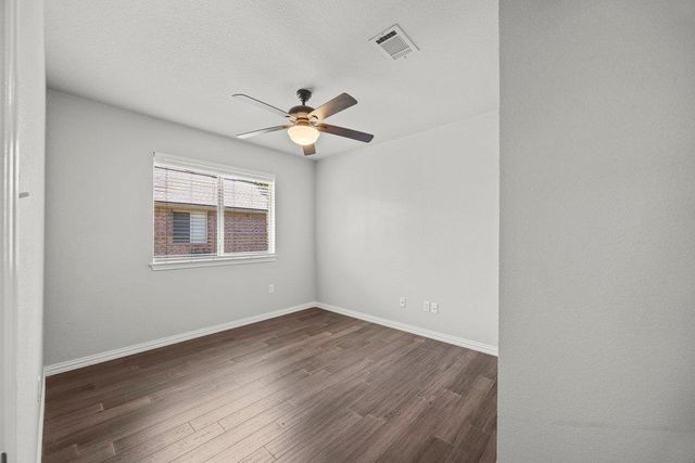 802 Mountain Ridge DR, Leander, TX 78641