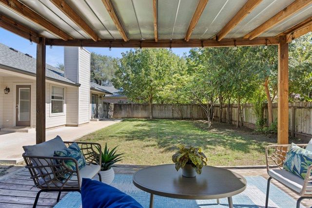802 Mountain Ridge DR, Leander, TX 78641