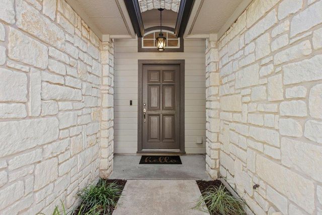 802 Mountain Ridge DR, Leander, TX 78641