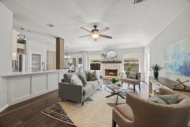 802 Mountain Ridge DR, Leander, TX 78641