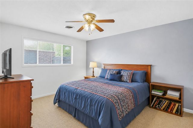 3807 Kelli Lane, Bryan, TX 77802