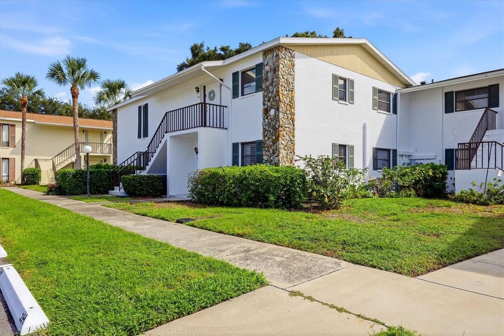 5400 34TH STREET W 2J, BRADENTON, FL 34210 — exterior