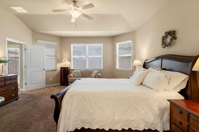 140 Brockston DR, Buda, TX 78610