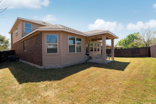 140 Brockston DR, Buda, TX 78610