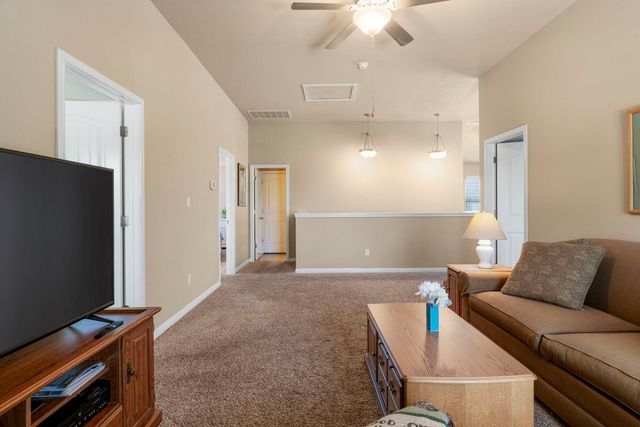 140 Brockston DR, Buda, TX 78610