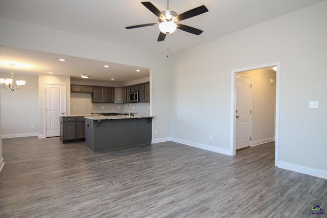 138 Sadie Heights Blvd, Perry, GA 31069