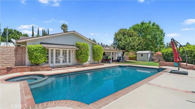 19900 Hiawatha, Los Angeles, CA 91311