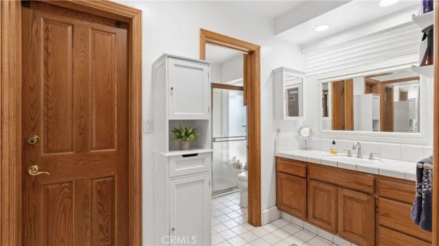 19900 Hiawatha, Los Angeles, CA 91311