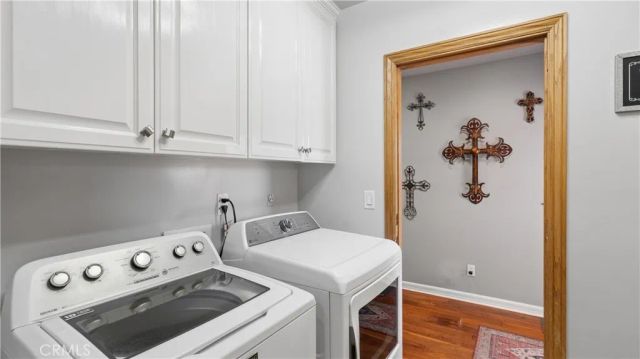 19900 Hiawatha, Los Angeles, CA 91311