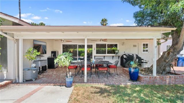 19900 Hiawatha, Los Angeles, CA 91311