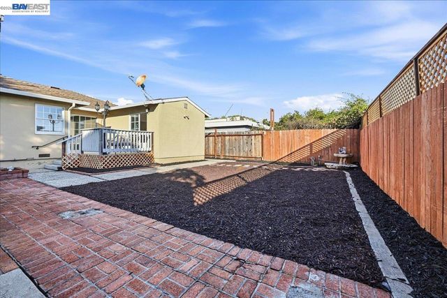 17790 Via Arriba, San Lorenzo, CA 94580