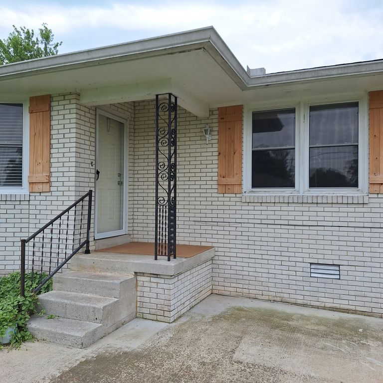 418 Sam Houston Dr Apt A, Lebanon, TN 37087