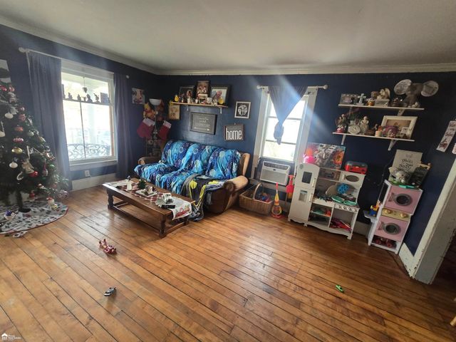 258 E State Road, Montrose, MI 48457
