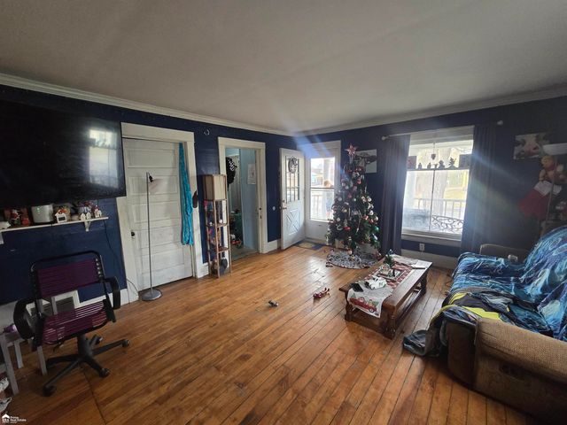258 E State Road, Montrose, MI 48457