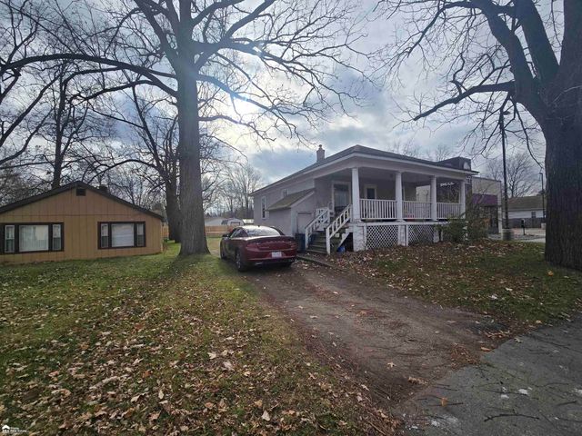 258 E State Road, Montrose, MI 48457