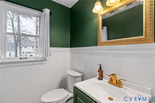 1922 Stonequarter Rd, Henrico, VA 23238