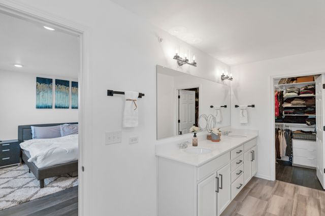 3209 Trillium Circle, Rolling Meadows, IL 60008