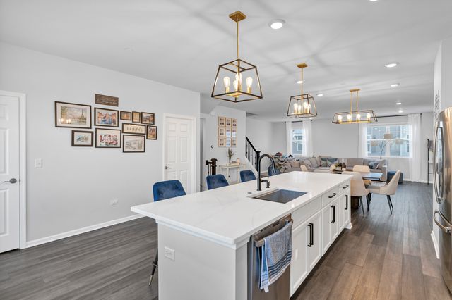 3209 Trillium Circle, Rolling Meadows, IL 60008