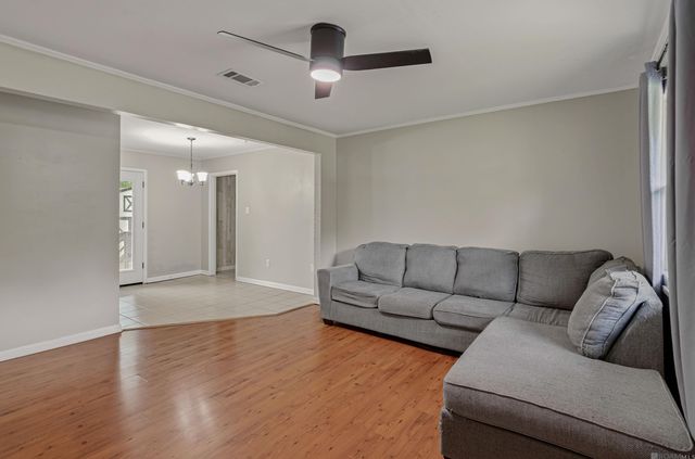 41519 Jeanette Rd, Prairieville, LA 70769