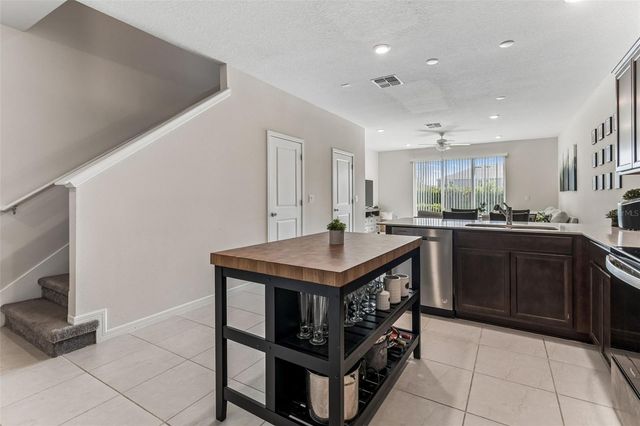 31357 AMBERVIEW BEND, Wesley Chapel, FL 33545